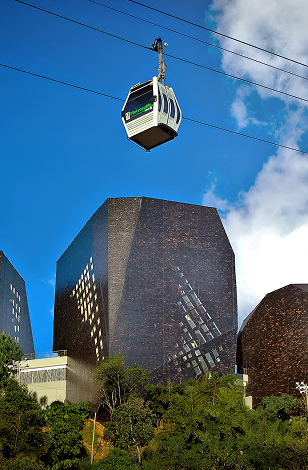 imagen-1-tu proxima-aventura-nuestras-experiencias-interna-tour-comuna-1