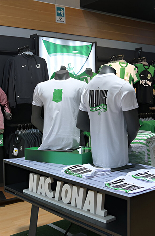 imagen-1-tu proxima-aventura-nuestras-experiencias-interna-tour-hospitality-vip-del-nacional