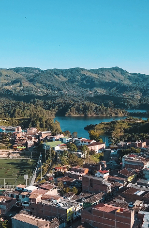 imagen-2-tu proxima-aventura-nuestras-experiencias-interna-tour-guatape