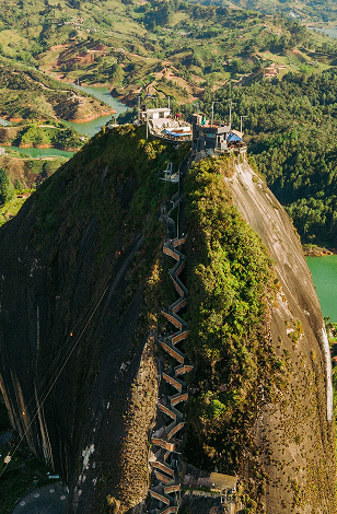 imagen-4-tu proxima-aventura-nuestras-experiencias-interna-tour-guatape